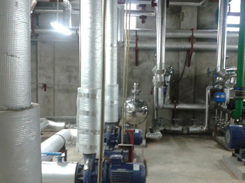 星河國(guó)際假日酒店中央空調(diào)、熱水項(xiàng)目圖片3