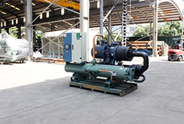 對員工好一點(diǎn)，恒星推薦給車間安裝一臺螺桿冷水機(jī)