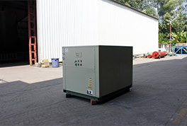 恒星把工業(yè)冷水機做成箱式，比普通機組節(jié)約20%的空間