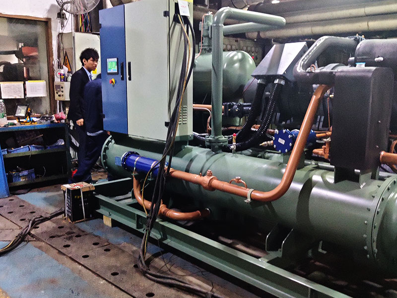 水冷式工業(yè)冷水機(jī)組冬天怎么防凍？ 